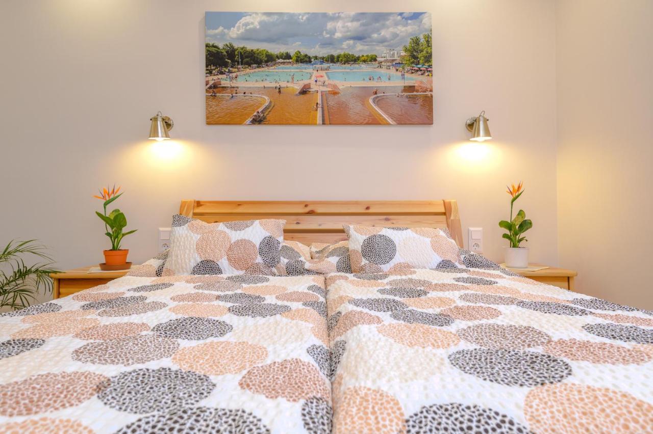 Illes Apartmanok I. Hajduszoboszlo Ngoại thất bức ảnh